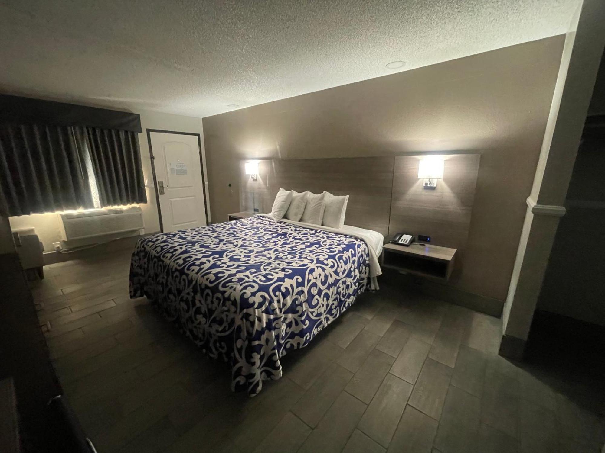 Simplestay Suites - Downtown ซานเบอร์นาร์ดิโน ภายนอก รูปภาพ