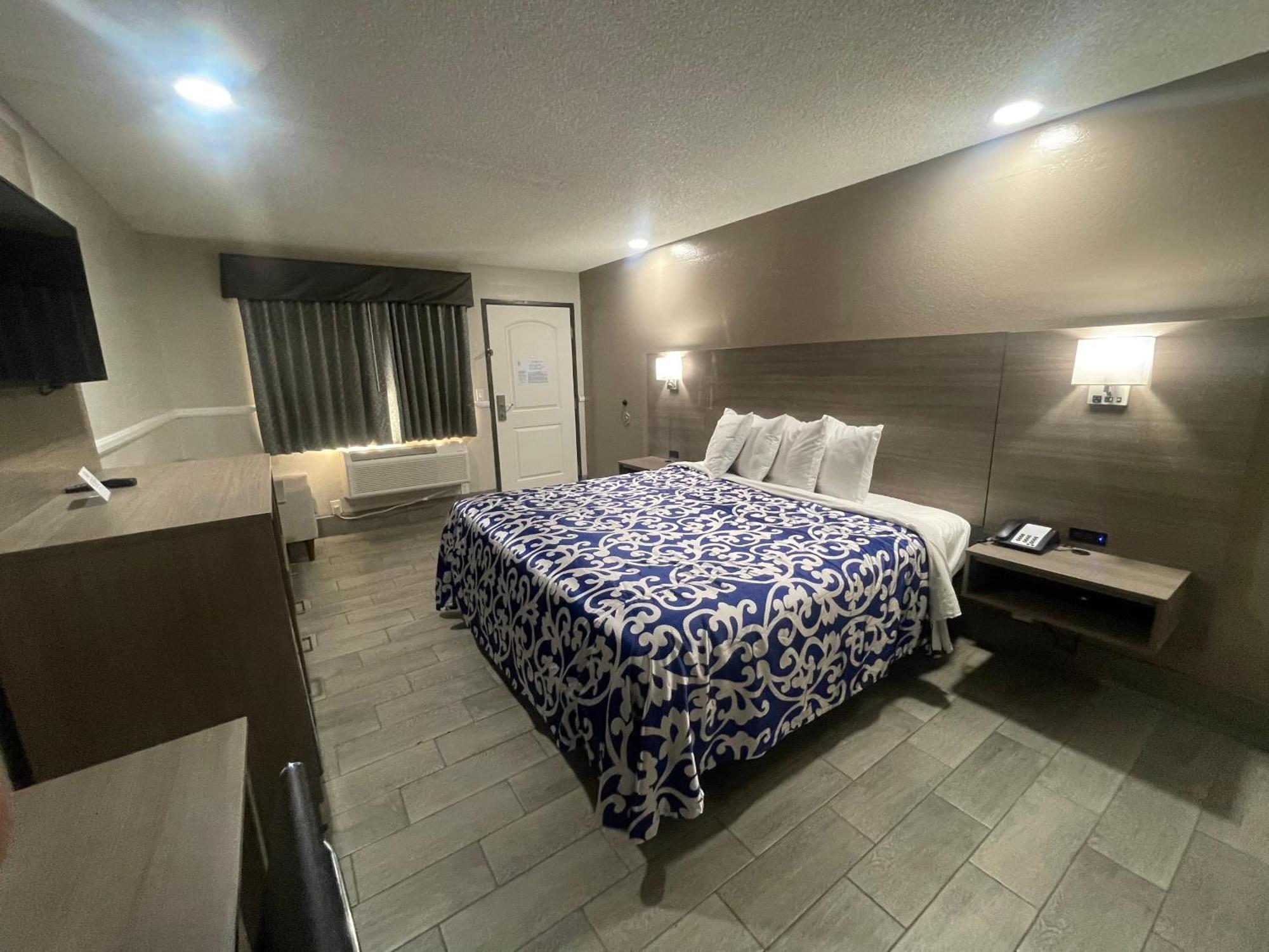 Simplestay Suites - Downtown ซานเบอร์นาร์ดิโน ภายนอก รูปภาพ